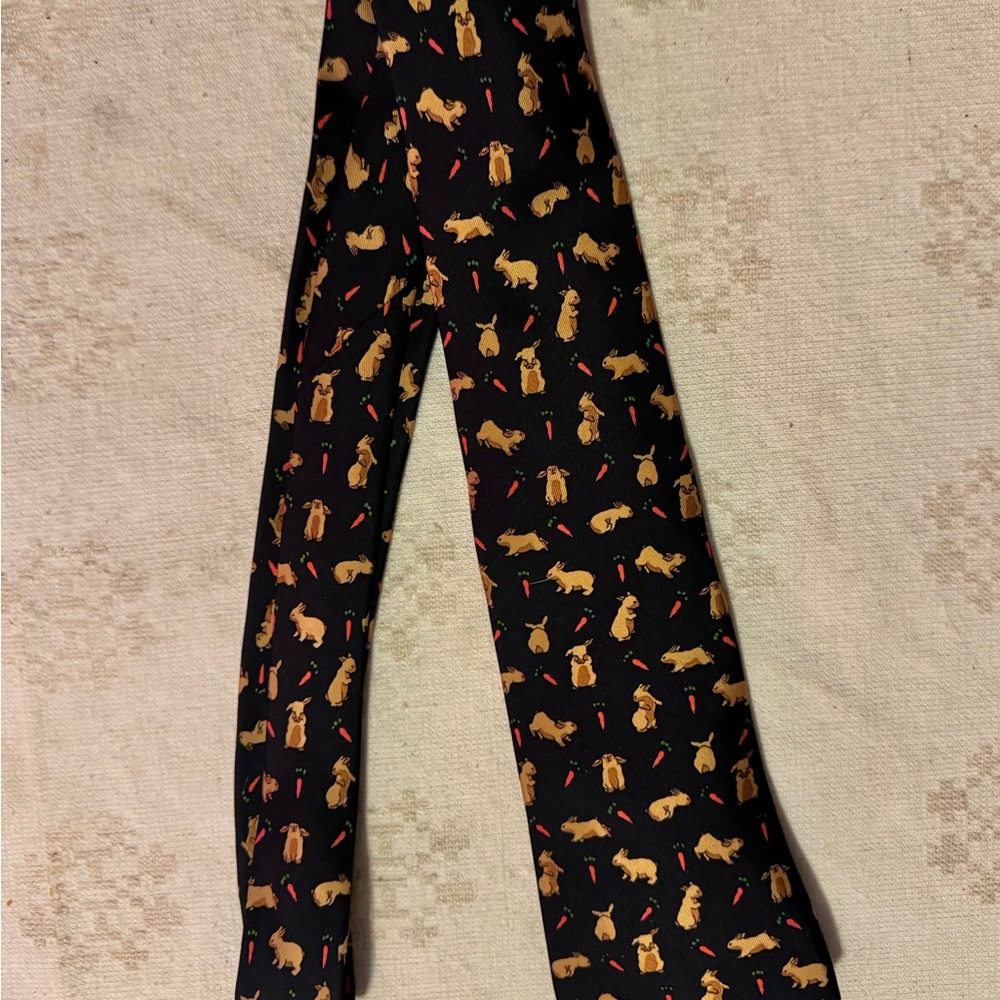 Rare Vintage 90’s Hermes “Bunnies and Carrots” Print Black Tie